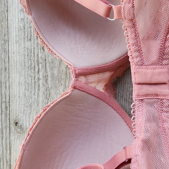 Victoria's Secret Rhinestone Lightly Lined Demi Bra 32DDD Like New Lace Sexy - Picture 5 of 7